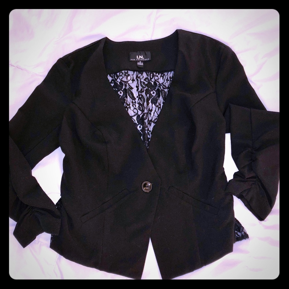 Lace back, crop jacket